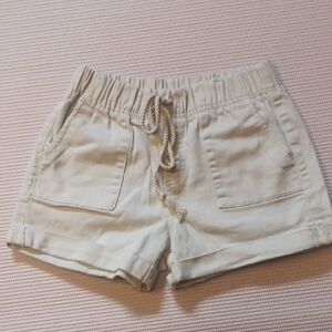 No Boundaries Women's Tan Cargo Shorts